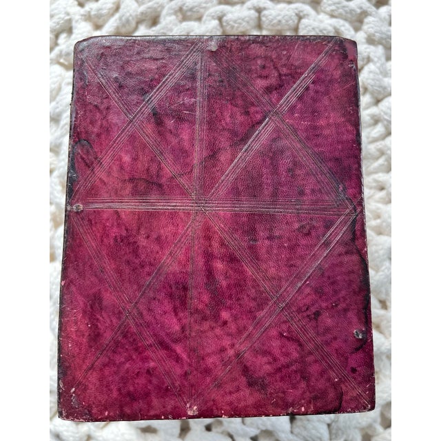 Animal Skin Mid-20th Century Vintage Tuareg Box Hand-Tooled & Hand-Dyed Leather For Sale - Image 7 of 8