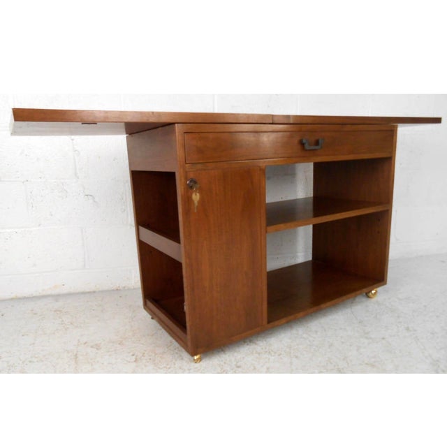 Mid 20th Century Edward Wormley Bar Cart for Dunbar For Sale - Image 10 of 10