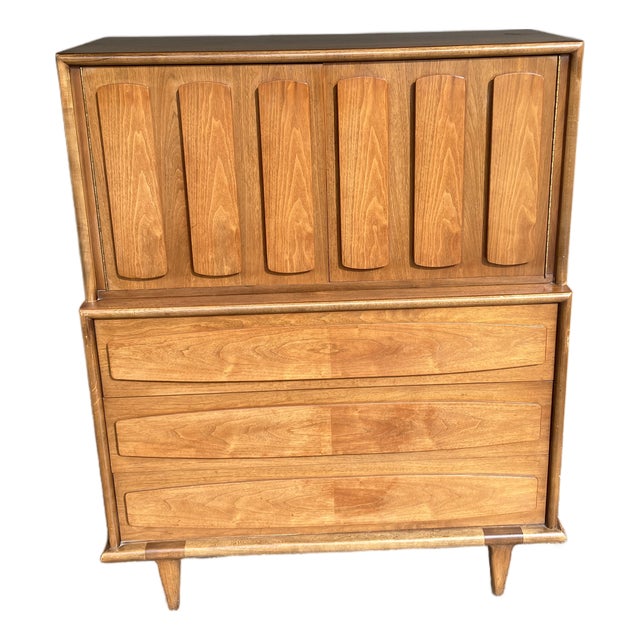 Vintage American of Martinsville Gentleman's Chest Style Dresser For Sale