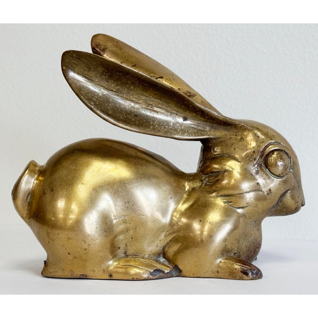 Large vintage brass bunny rabbit figure. Great presence and scale, ideal as decorative accessory, bookend or even charming...