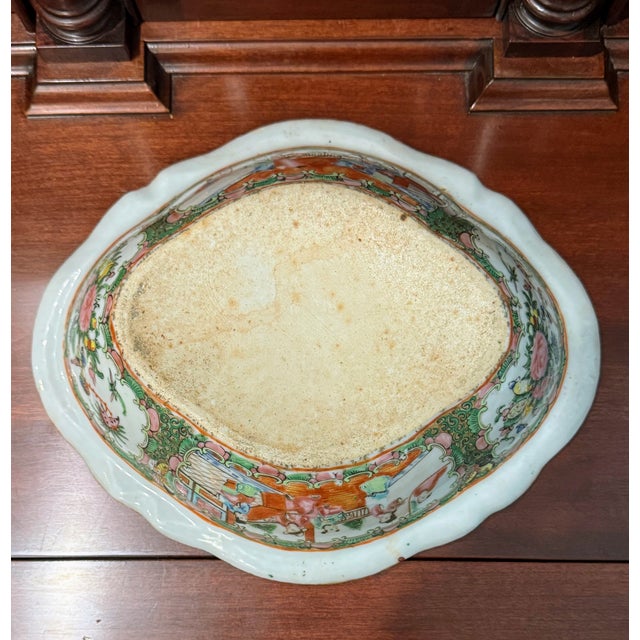 Antique Chinese Porcelain Famille Rose Medallion Tureen With Scalloped Lid For Sale - Image 15 of 15