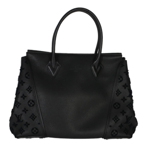 Black Monogram Tufted Veau Cachemire W Tote PM