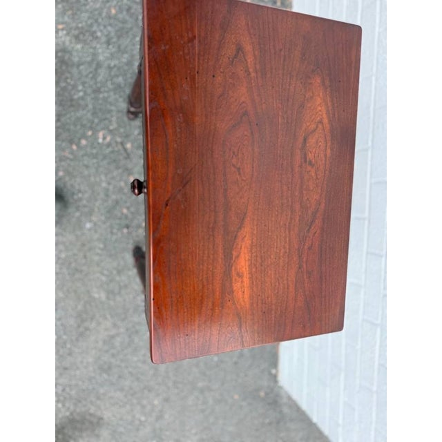 Pair of Vintage Sheraton Style 1 Drawer Side Tables by Bombay Co. For Sale - Image 14 of 18