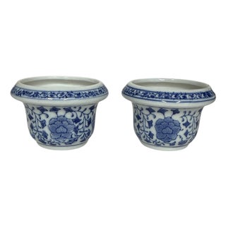 Vintage Miniature Chinoiserie Blue and White Planters - A Pair For Sale