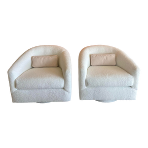 Mid-Century Modern Swivel Club Chairs in White Bouclé – Style of Milo Baughman, 1980s – Set of 2