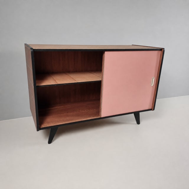 Vintage Pink Commode in Oak, 1960s For Sale - Image 4 of 9