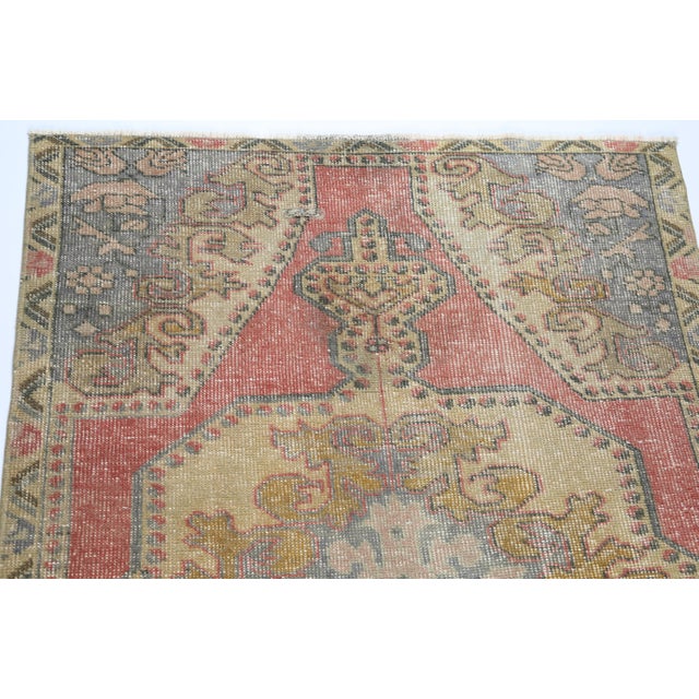 Art Deco Vintage Anatolian Rug With Central Medallion in Muted Tones - 3' 9'' X 6' 8'' For Sale - Image 3 of 10