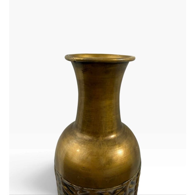 Mid-Century Modern Tall Brass Bottle Vase ~16 in Antiqued Repousse Feather Columns Flared Neck For Sale - Image 3 of 4