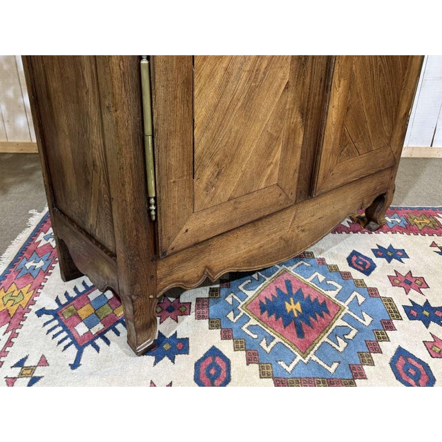 Antique Breton Wardrobe in Oak and Chestnut, 1800s For Sale - Image 5 of 18