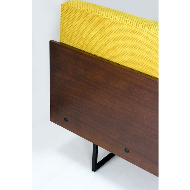 Sofa from Interier Praha, Former Czechoslovakia, 1960s For Sale - Image 17 of 18