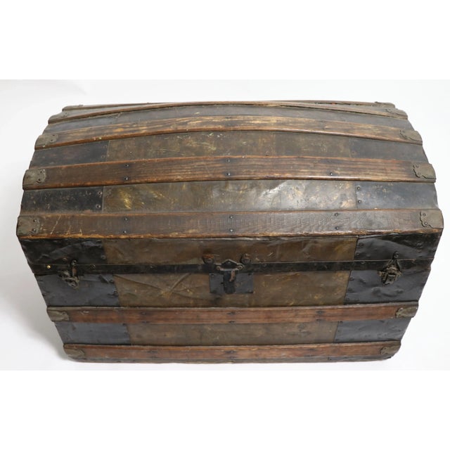 Antique American dome top truck - this example is in good estate condition, showing signs of age and use. Specifically,...