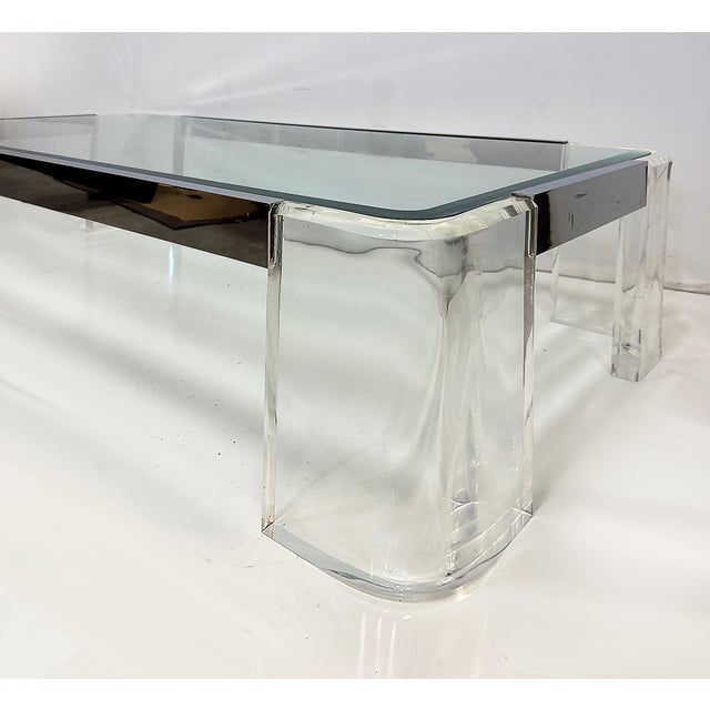 Mid-Century Modern Vintage Lucite and Chrome Coffee Table in Karl Springer Style For Sale - Image 3 of 4