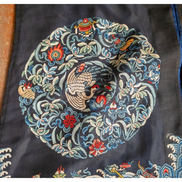 Chinese 19th Century Chinese Fine Silk Embroidered Dark Blue or Black Informal Robe For Sale - Image 3 of 17
