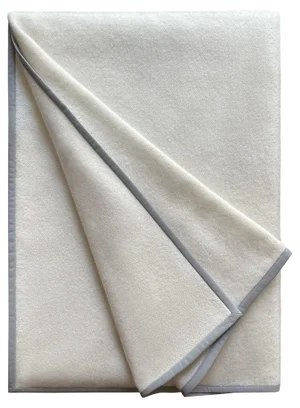 Pure White Cashmere and Silk Plaid by Chiara Mennini for Midsummer-Milano