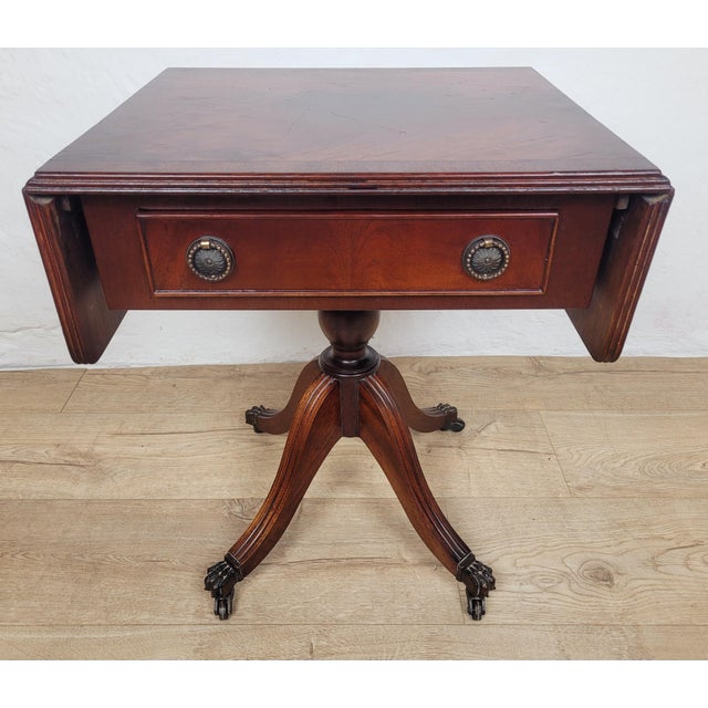 Drop Leaf Side Table in Mahogany, 1950s For Sale - Image 13 of 18