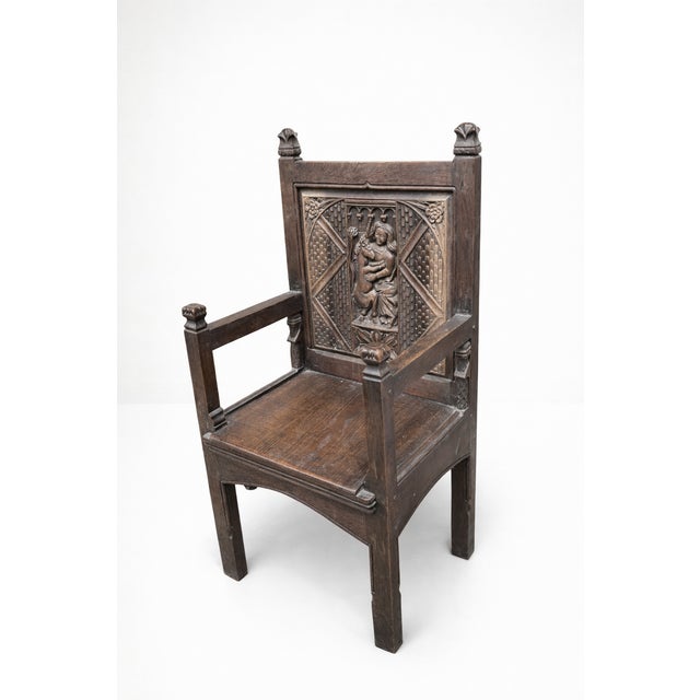 Beautiful proportions. Plenty of inertia. Solid wood chair