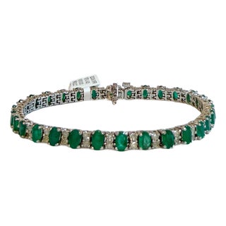 15 Carat Natural Emerald & 2.2 Carat Diamond Tennis Bracelet 14 Kt White Gold For Sale
