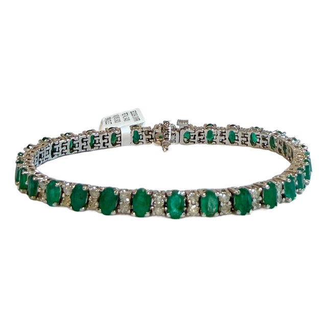 15 Carat Natural Emerald & 2.2 Carat Diamond Tennis Bracelet 14 Kt White Gold For Sale