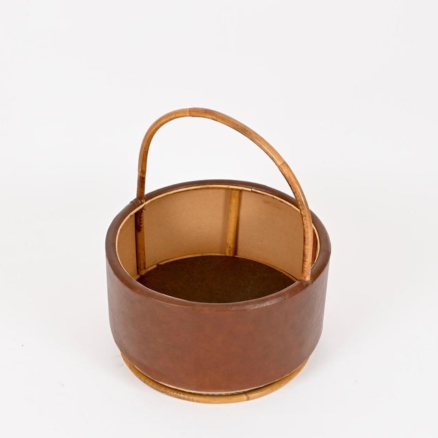 Mid-Century Italian Rattan and Leather Basket, 1970s For Sale - Image 3 of 15