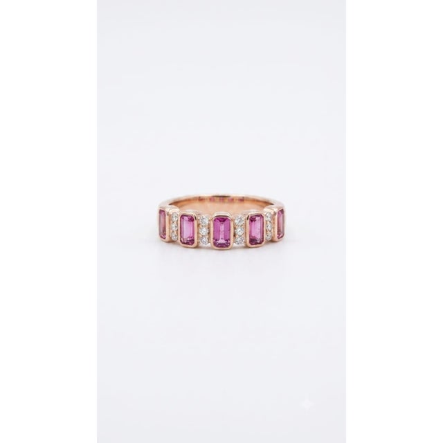 Natural 18k Gold Diamond and Ruby Halo Ring, New Design For Sale - Image 4 of 8
