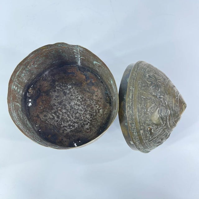 Early 20th Century Early 20th Century Asante Forowa Chased Brass Box Ghana MATTER COLLECTION For Sale - Image 5 of 10