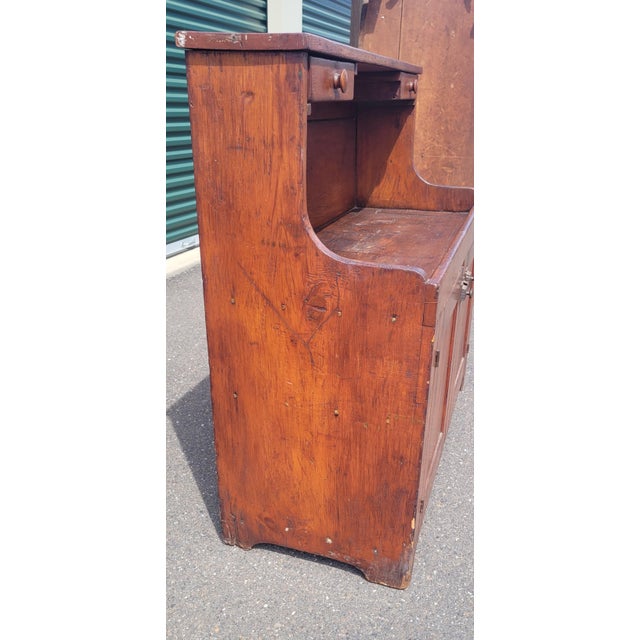 Early 19th Century American Pine Drysink For Sale In Philadelphia - Image 6 of 15