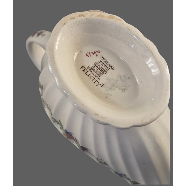 Ceramic Vintage Spode Copeland England Felicity Floral Pattern Gravy Boat For Sale - Image 7 of 8