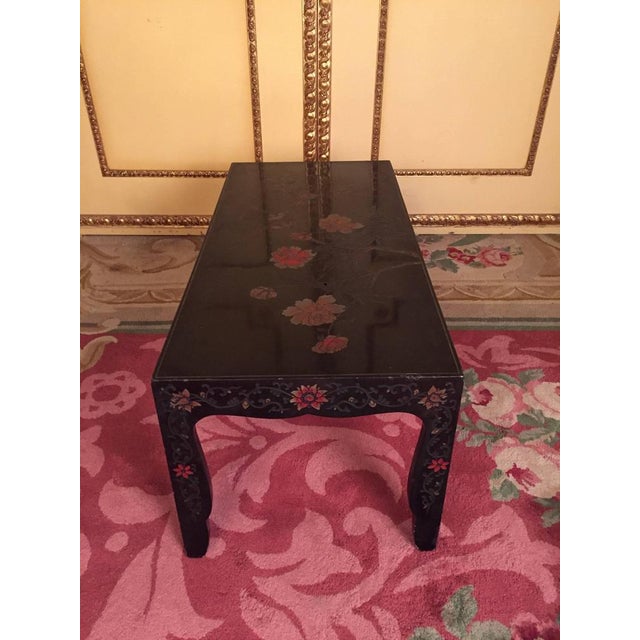 1970s 20th Century Asian Chinoiserie Coffee Table, 1970s For Sale - Image 5 of 10