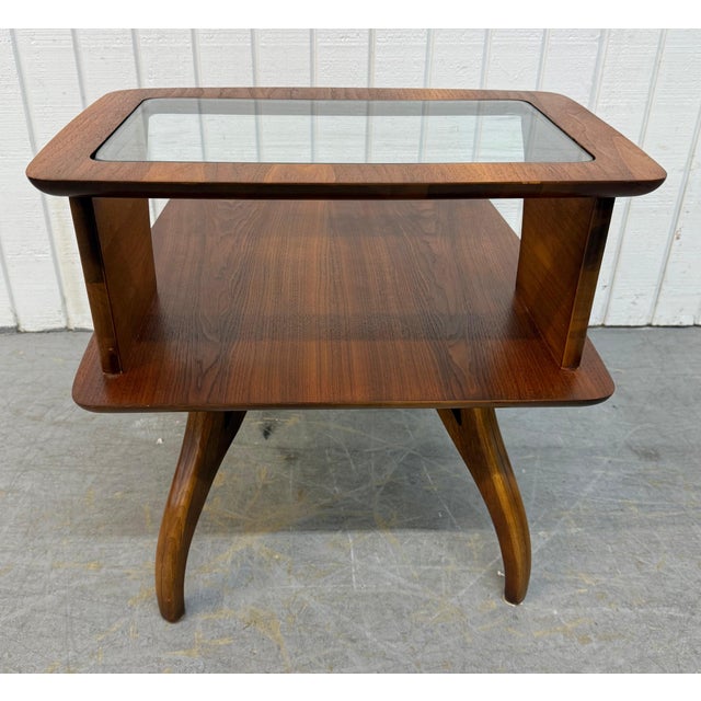 Mid-Century Modern Walnut Side Tables - Set of 2 For Sale In Philadelphia - Image 6 of 8