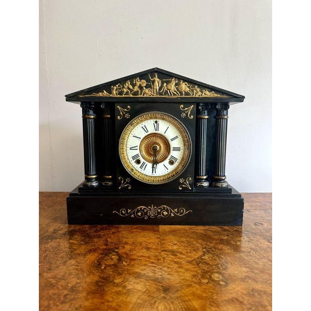 Fantastic quality antique marble mantle clock, having a fantastic quality marble case with gold detail, with an 8 day...