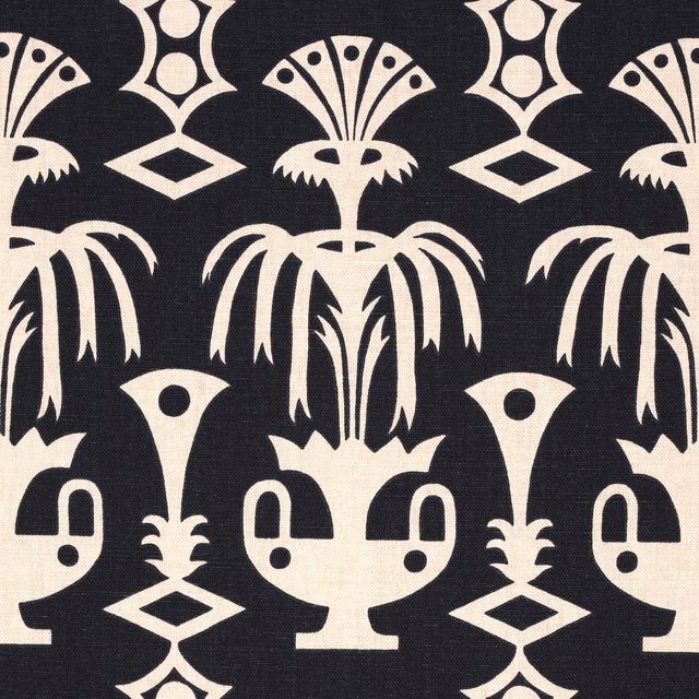 Abstract SAMPLE - Schumacher X Drusus Tabor Fountain Grass Fabric In Black For Sale - Image 3 of 4