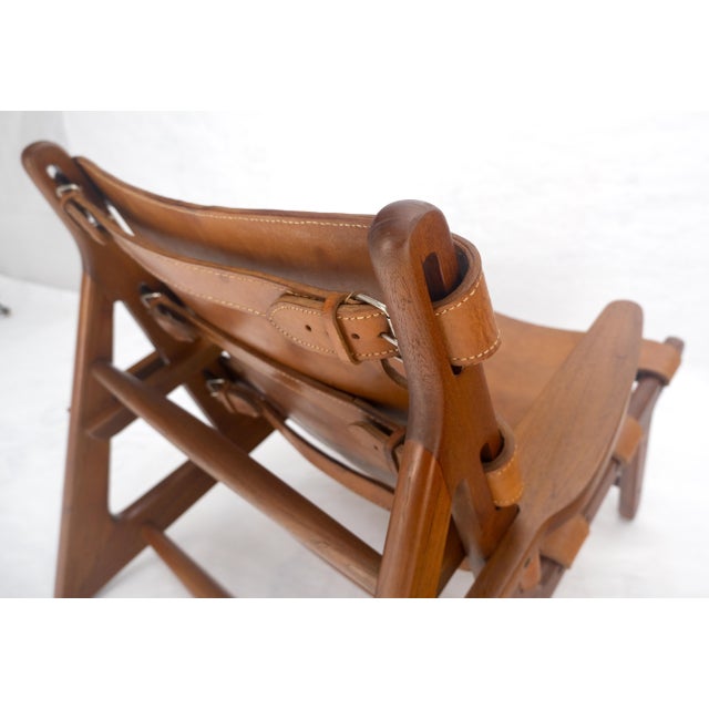 Sergio Rodrigues Hunting Chair in Teak Thick Leather Upholstery Lounge Chair MINT For Sale - Image 4 of 18