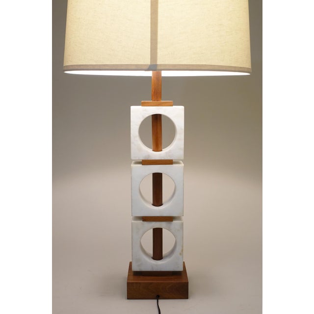 XL Alabaster Marble Walnut Geometric Sculpture Modern Table Lamp 1960's Modeline For Sale In Los Angeles - Image 6 of 8