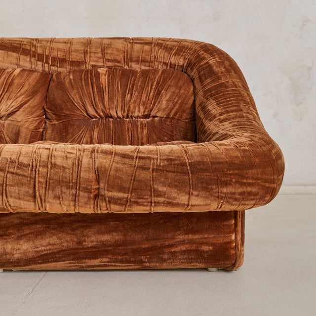 Italian Pleated Velvet Sofa in the Manner of De Pas, DUrbino & Lomazzi, 1970s For Sale - Image 13 of 18