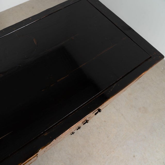 Wood 19th Century Chinese Lacquered Apothecary Console With Sixteen Drawers For Sale - Image 7 of 18