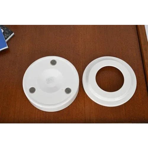 White White Ceramic Ashtray by Angelo Mangiarotti for Danese Milano, 1960s For Sale - Image 8 of 13