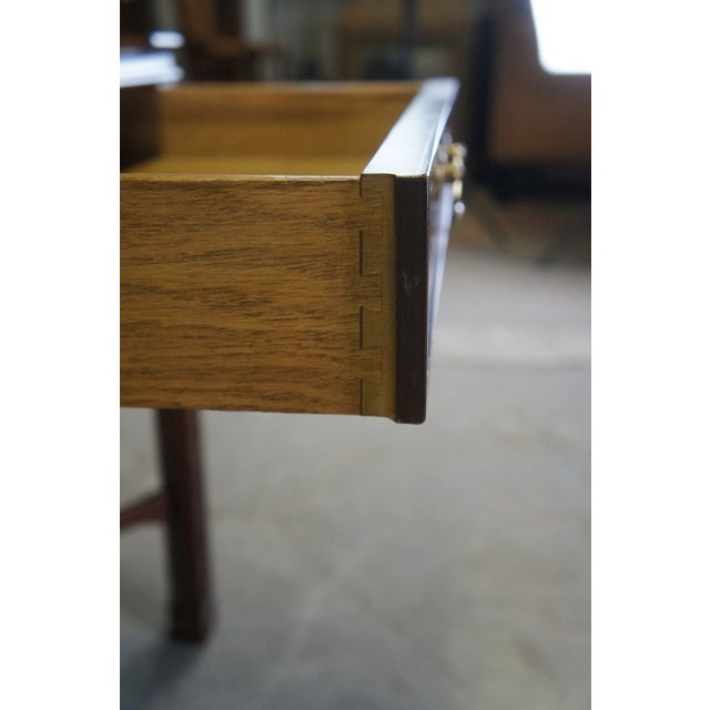 Late 20th Century Vintage Baker Chinese Chippendale Mahogany Carved Square End Table with Glass Top For Sale - Image 6 of 13