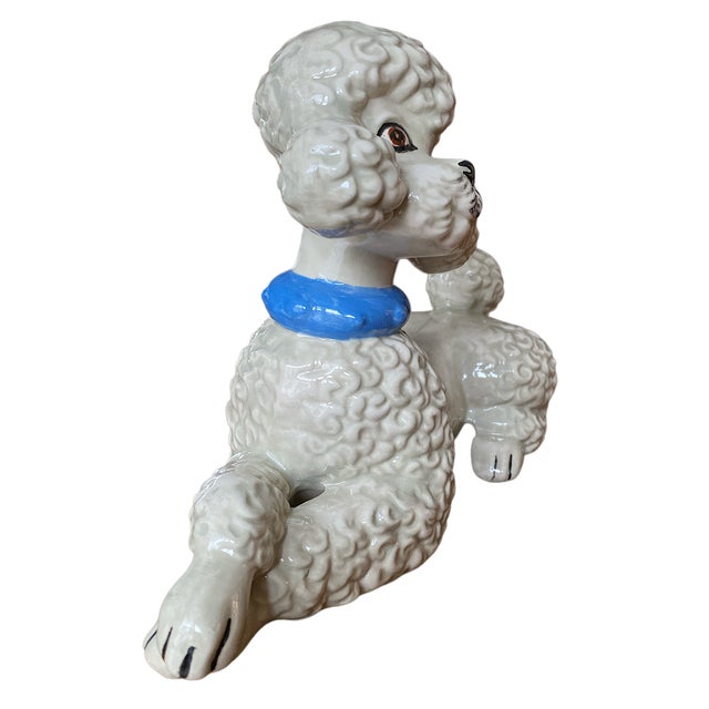 English 1950s Staffordshire Style Hand Painted Ceramic French Poodle Statue For Sale - Image 3 of 11