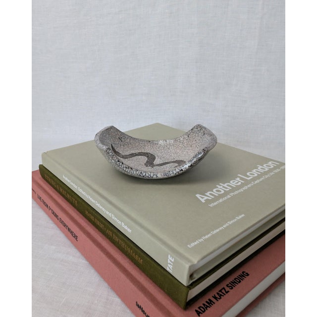 Contemporary Vintage Japandi Monochrome Raku Ceramic Trinket Dish, 1980s For Sale - Image 3 of 10
