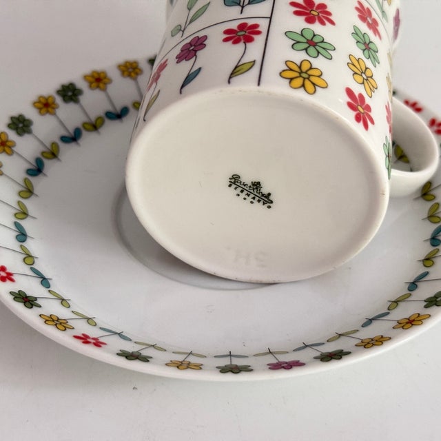 Rosenthal Berlin Parisian Spring Coffee Cup and Saucer by Hans-Theodor Baumann for Rosenthal Germany, 1981, Set of 2 For Sale - Image 4 of 6