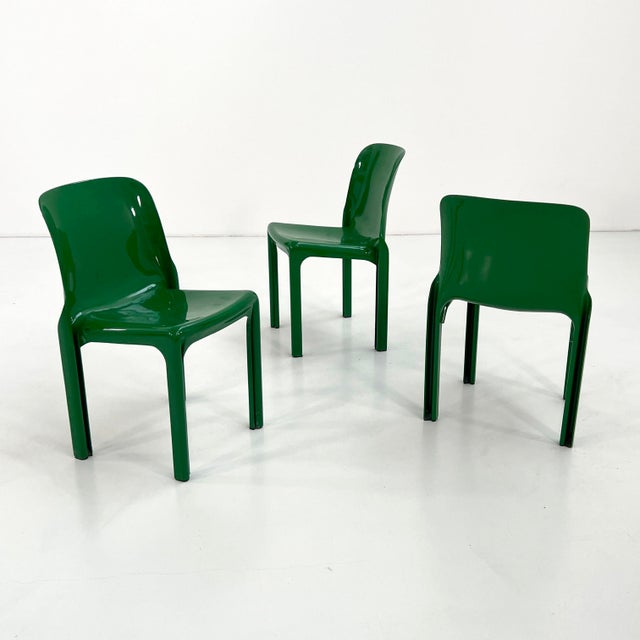 Green Selene Chair by Vico Magistretti for Artemide, 1970s, in Good conditions. Designed 1970 to 1979 This piece has an...