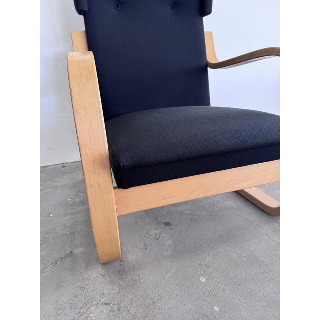 Mid-Century Model 36/401 Cantilever Chair in Birch and Black Fabric by Alvar Aalto for Artek, 1950s For Sale - Image 12 of 16
