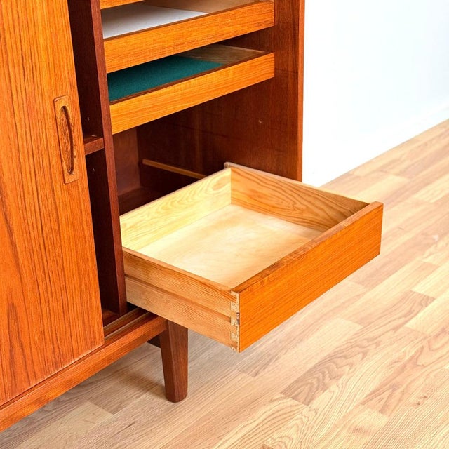 Sideboard in Teak, 1950s For Sale - Image 8 of 17