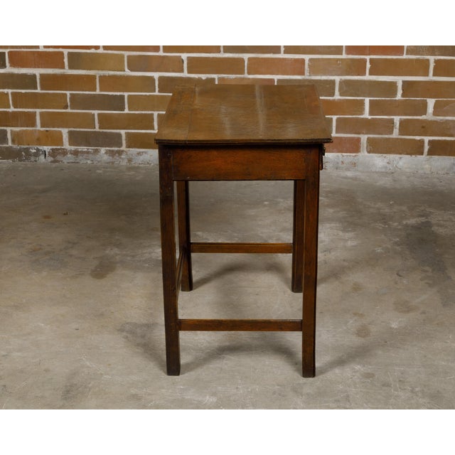 English Georgian Period 18th Century Oak Side Table with Carved Apron and Drawer For Sale In Atlanta - Image 6 of 12