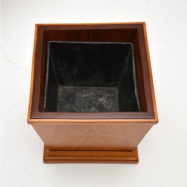 Art Deco Walnut Planter, 1930 For Sale - Image 4 of 6