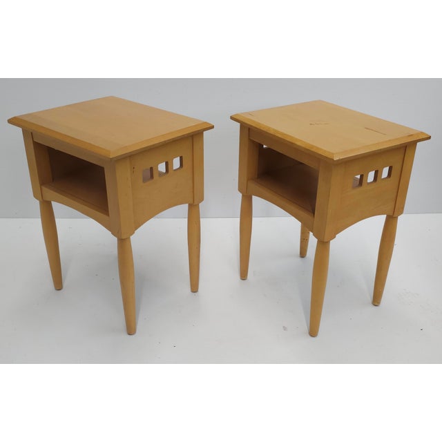 American Pair of 20th Century American Classical Maple Accent Side Tables For Sale - Image 3 of 12
