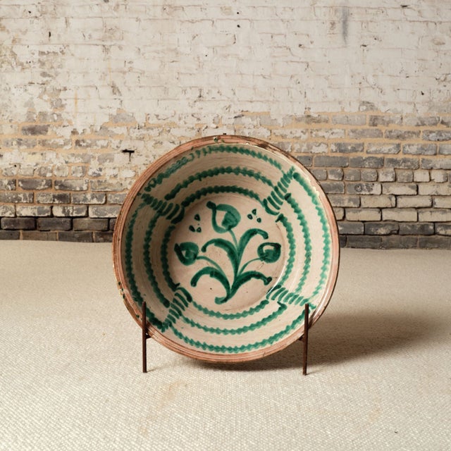 Bring rustic Mediterranean character into your home with this 20th century Spanish pottery bowl with stand, a beautifully...