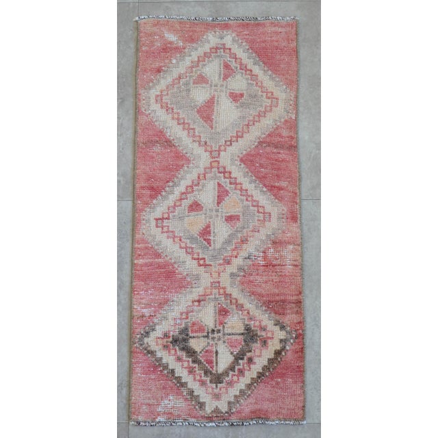 Vintage Faded Pink Turkish Rug 1x3 Hand Knotted Small Boho Mat Wool Runner Decor For Sale - Image 9 of 11
