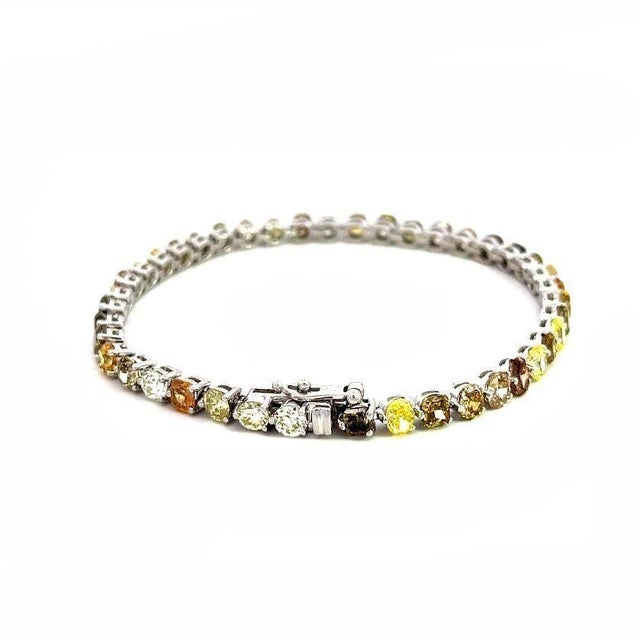 Late 20th Century Diamonds Tennis Bracelet Multicolor Natural Color Round Oval and Cushion 8ct For Sale - Image 5 of 8