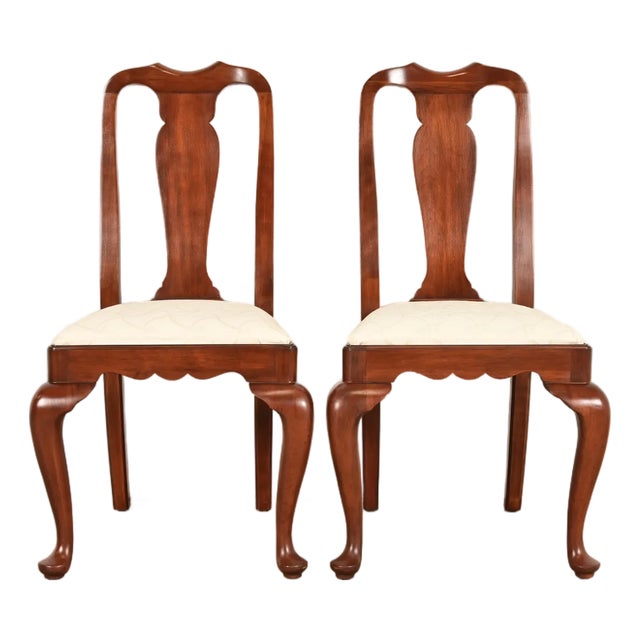 Henkel Harris Queen Anne Solid Cherry Wood Side Chairs or Dining Chairs, Pair For Sale